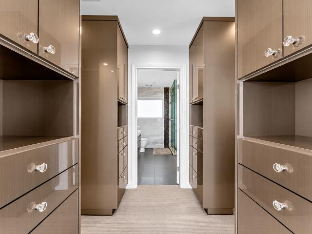 1560 Chippendale Court apartment — West Vancouver, BC 4 Bedroom 4 Bedroom