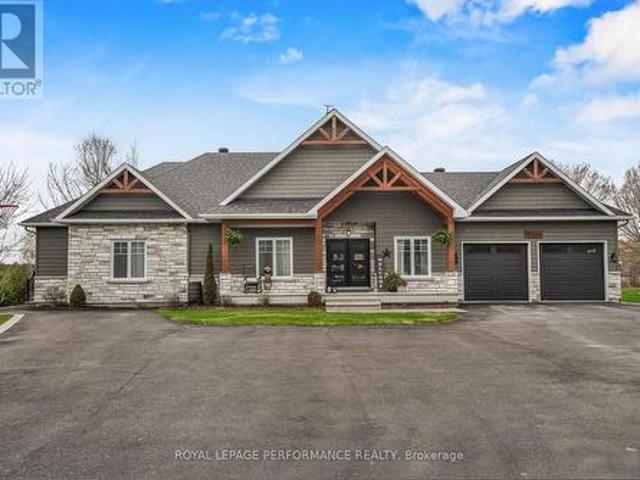 1560 Sandy Hill Road, Champlain, ON, K6A 2R2 house for sale | Listing ID X13061 | Royal LePage