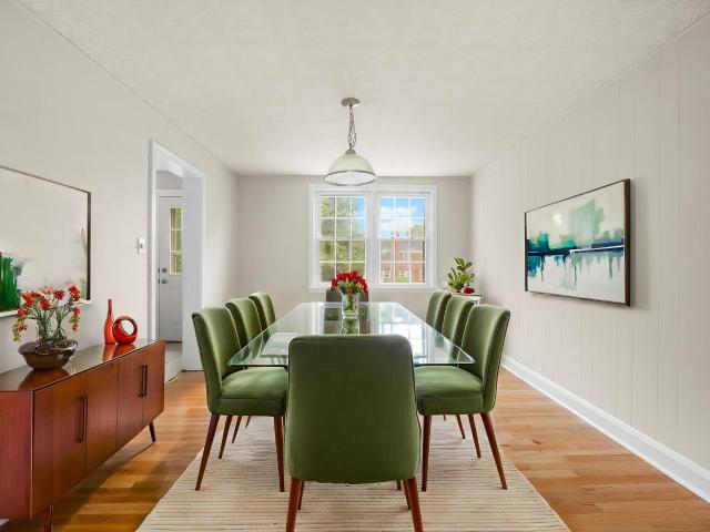1561 Cottage Lane