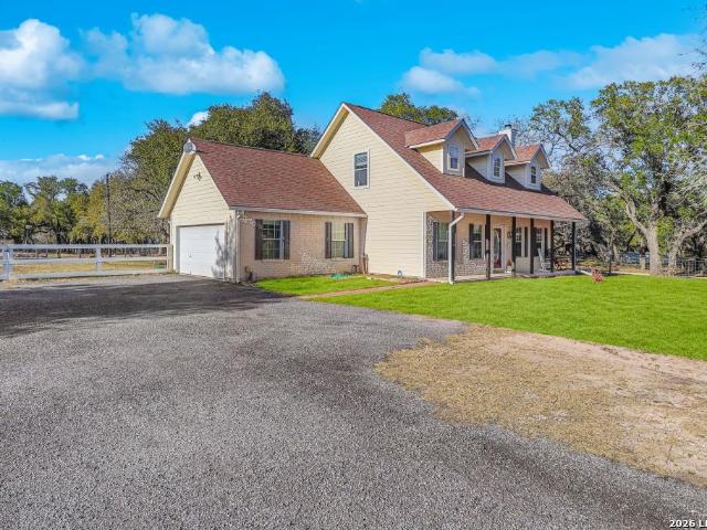 1561 County Road 320, Floresville, TX 78114 | MLS #606647