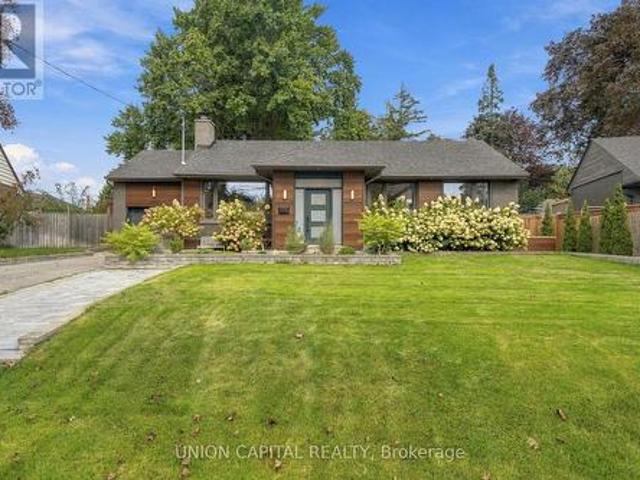 1563 Skyline Drive, Mississauga, ON, L5E 2W6 house for sale | Listing ID W13785 | Royal LePage