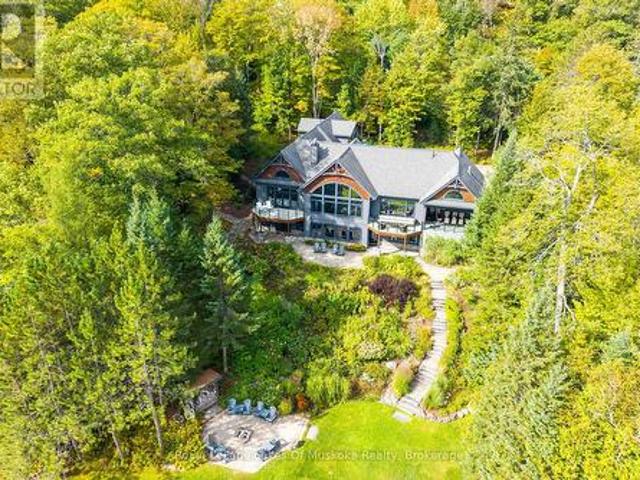 1563 South Portage Road, Lake Of Bays Franklin, ON, P1H 2J3 Luxury House for sale | Listing ID X13832 | Royal LePage Carriage Trade Luxury Properties