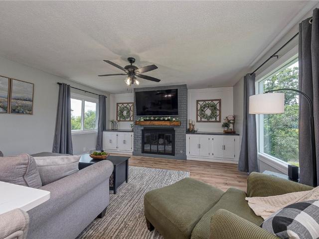 156 Beale Rd