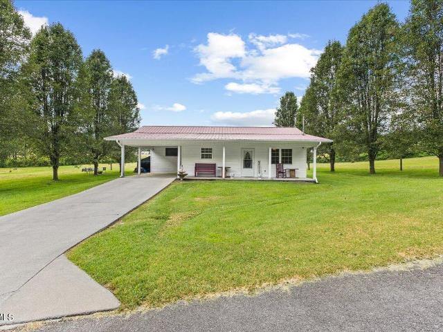 156 Ebbing Flowing Springs Road