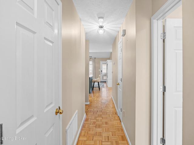 156 Frank Ln