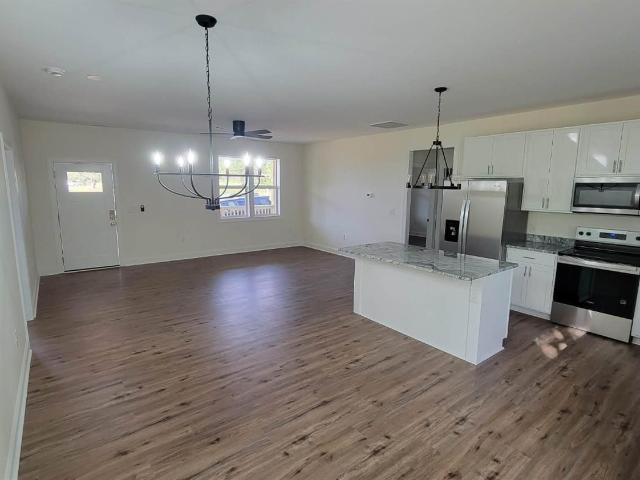 156 Kentmoor Farm Road