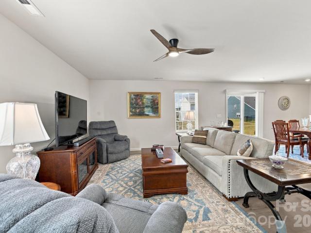 156 Hanging Rock Trail
