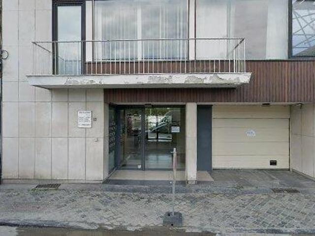 156 m2 apartment for rent in Luik