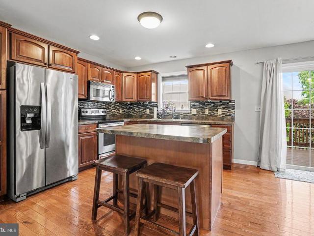 156 Mapleton Boulevard