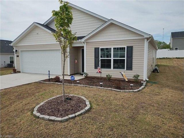 156 Rose Wind Way, Mayodan, NC 27027