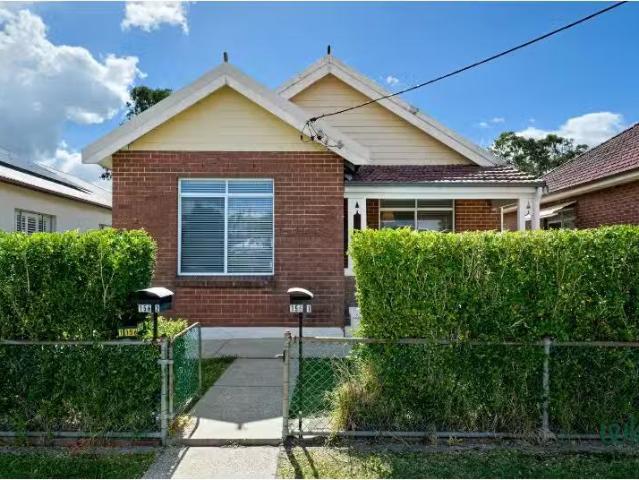 156 Tudor Street, Hamilton House for rent Listed by Rex Muir.