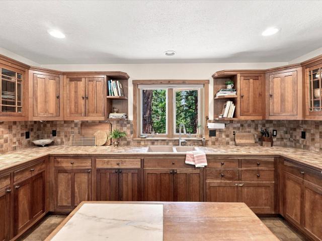 156 Valle Escondido Road