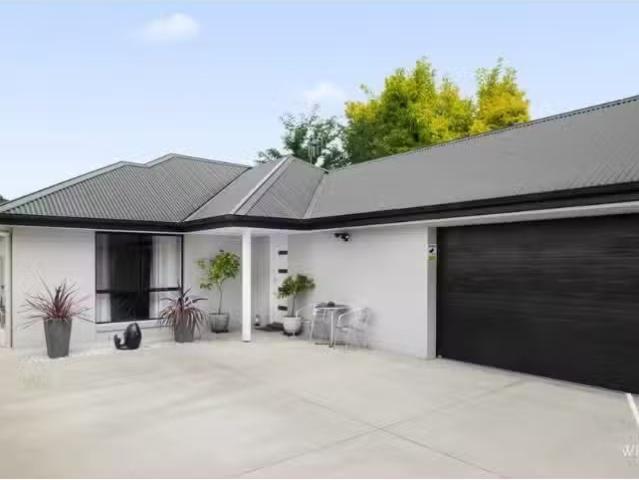 156a Rankin Street, Bathurst House for rent Listed by Leasing.
