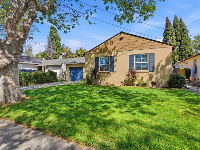 15740 Paseo Del Campo