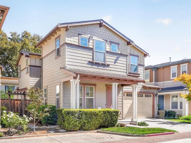 1574 Riorden Terrace