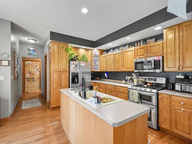 15757 Oakshore Drive