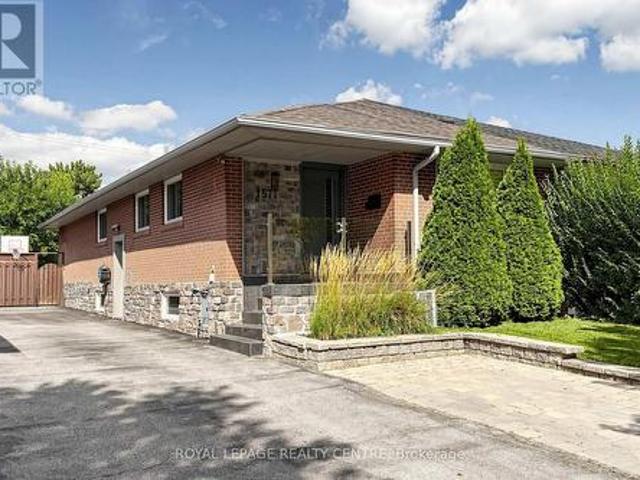 1577 Sandgate Crescent, Mississauga, ON, L5J 2E3 house for sale | Listing ID W14027 | Royal LePage