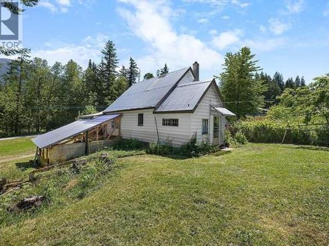 15781 Peters Road, Crawford Bay, BC, V0B 1E0 house for sale | Listing ID 10372 | Royal LePage