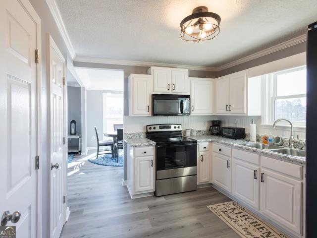 1578 Edsel Senn Road