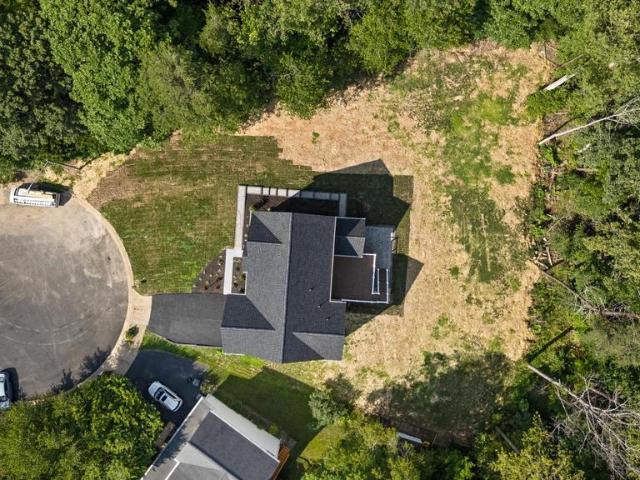 15701 Piedmont Pl