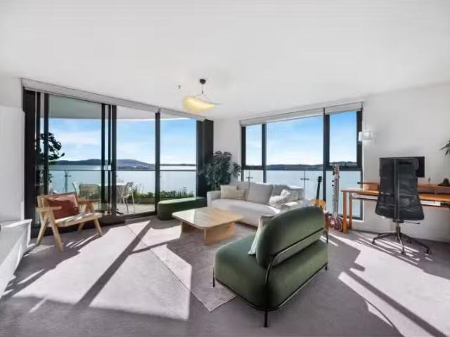 157/1 Anthony Rolfe Avenue, Gungahlin Apartment for rent List.