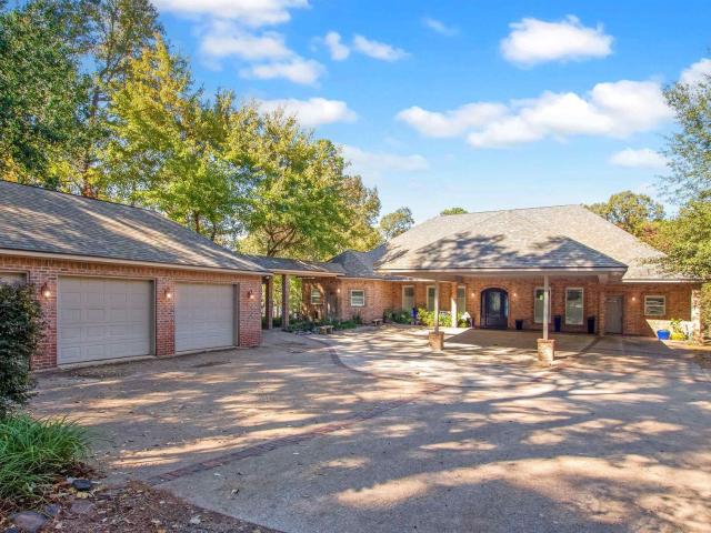 15722 Timberhill Dr, Flint, TX