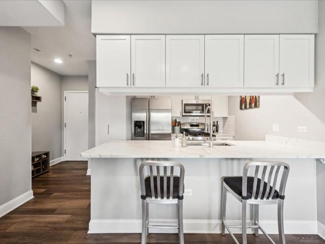 1572 Maple Avenue # 506