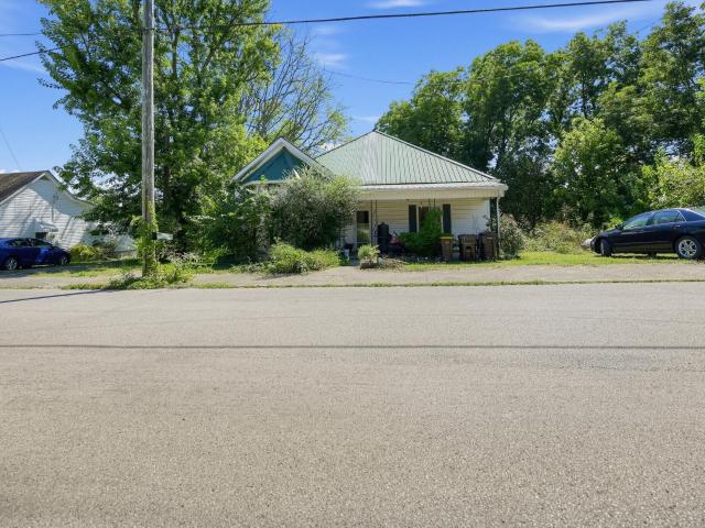 157 Cotter Avenue