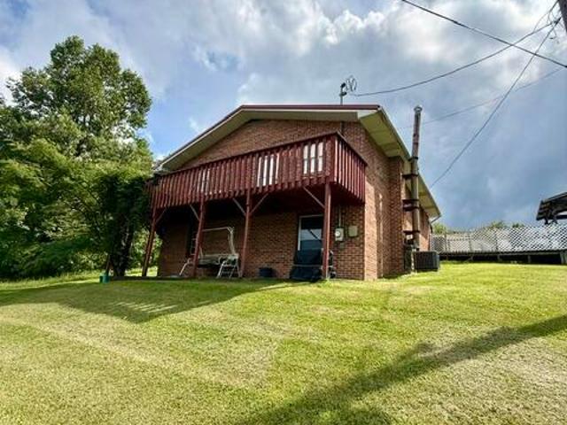 157 Deskins Lane