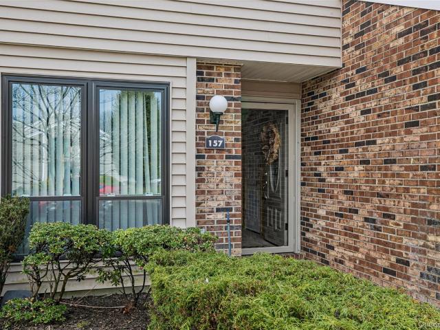 157 Hidden Ponds Circle