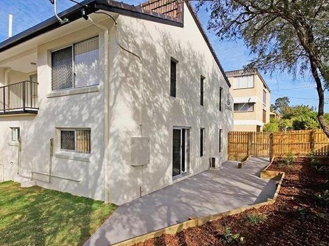 1/57 lamont road, wilston, qld, 4051