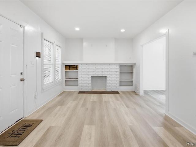 157 W Nevada Street