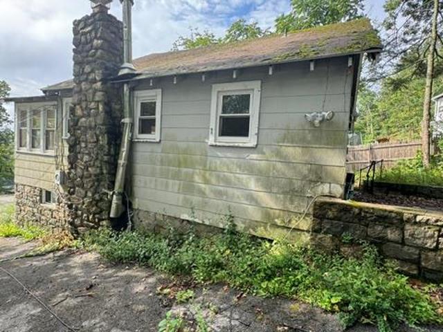 157 Tanglewylde Road