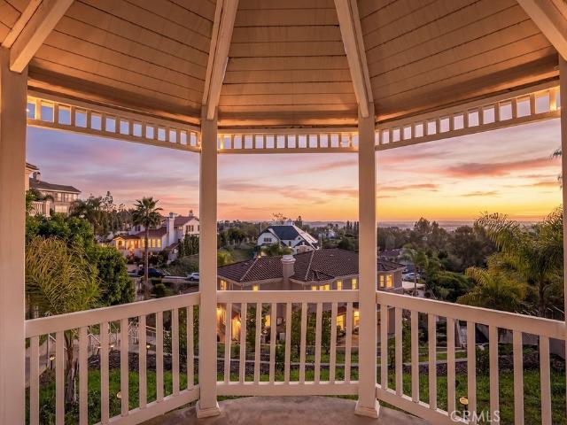 15841 Aurora Crest