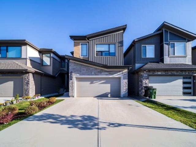 1584 Avenue Sw, Edmonton, AB, T6W 5K4 house for sale | Listing ID E4509 | Royal LePage