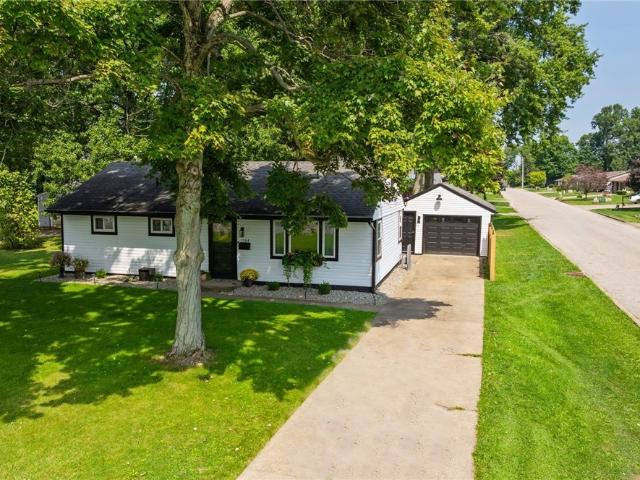 1584 Ridgewood Drive