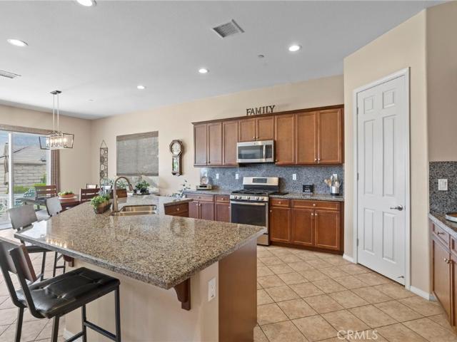 1584 Vinson