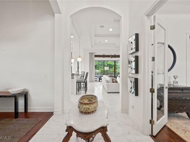 15855 Secoya Reserve Circle, Naples, US, FL