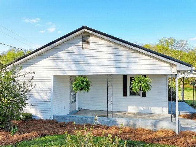 1585 Hill Road