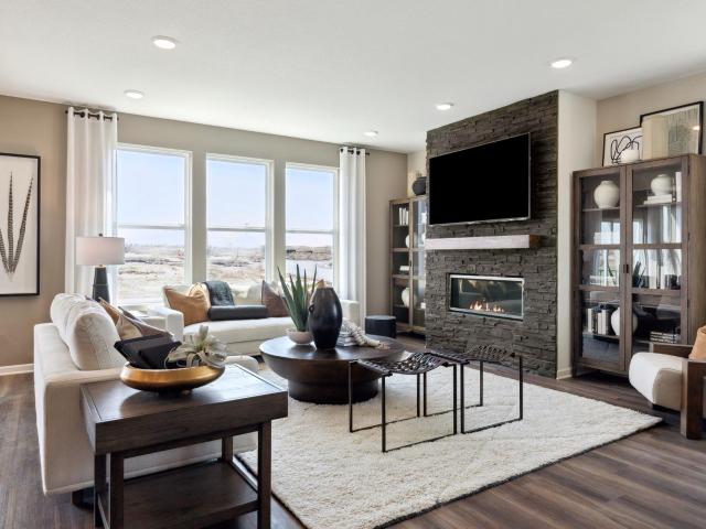 1586 Norbert Lane