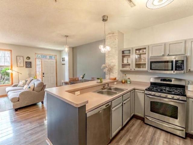 1586 Woodlynn Avenue # 2