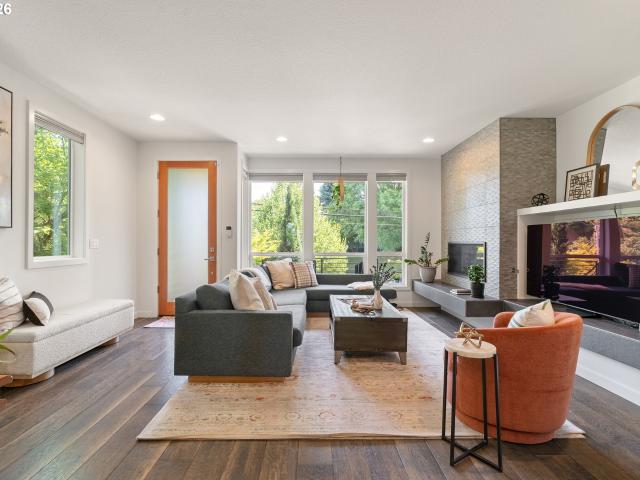1587 NE 22ND AVE