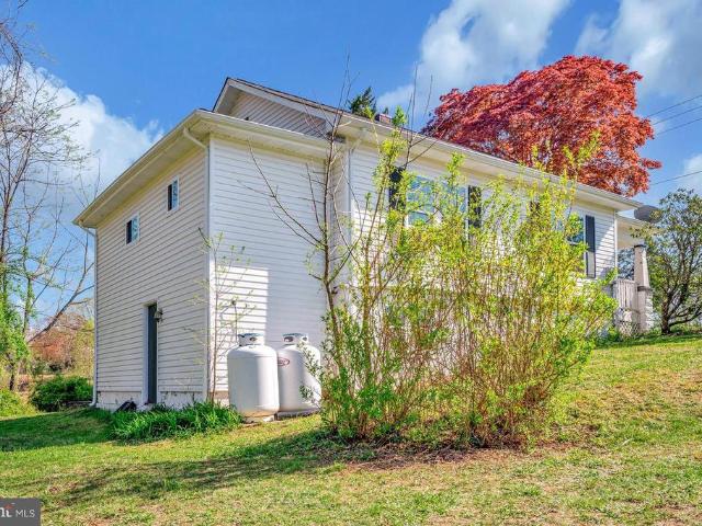 1588 Mountain View Road