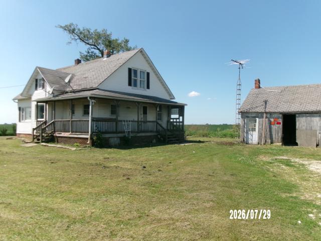 1588 E 1400 North Road