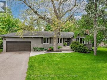 House for sale in Peel, Ontario - Garden