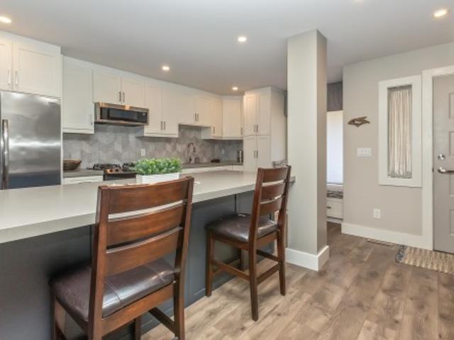 15804 Mcbeth Road, Surrey, BC, V4A 5X3 townhouse for sale | Listing ID R3173 | Royal LePage