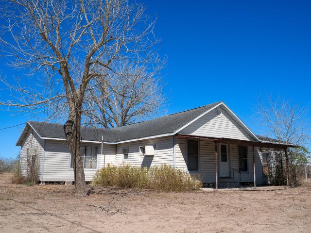 1580 Middle Rd, George West, TX 78022 | MLS #1944