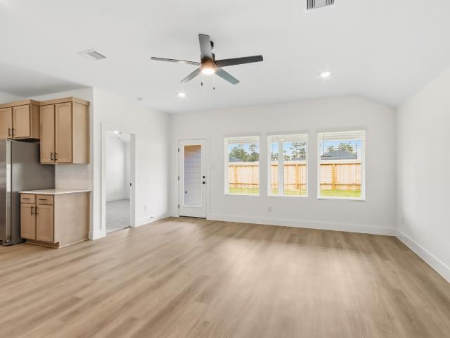 15814 Narrow Leaf Lane