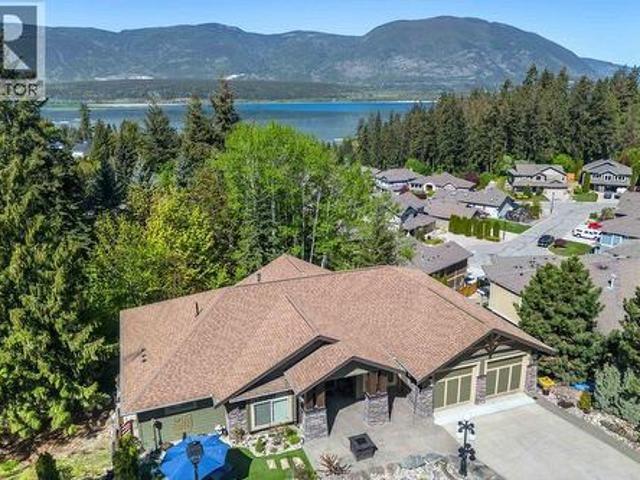 1581 20 Street Ne Unit# 1, Salmon Arm, BC, V1E 0A7 house for sale | Listing ID 10401 | Royal LePage