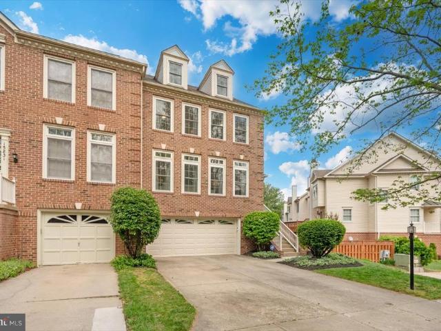 15829 Glacier Court
